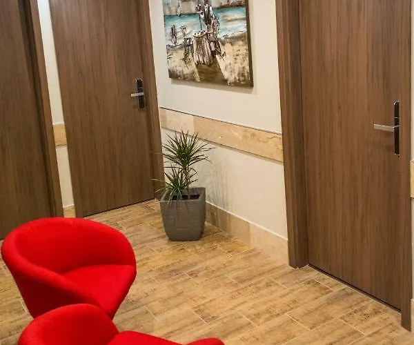 Medora Park - Medora*** Hotel